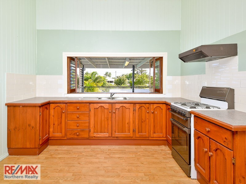 28 Kate Street, Shorncliffe QLD 4017