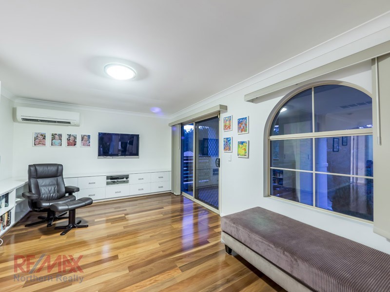 33 COWRIE PDE, Albany Creek QLD 4035