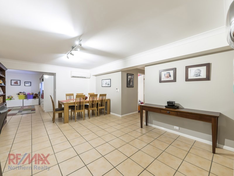 33 COWRIE PDE, Albany Creek QLD 4035