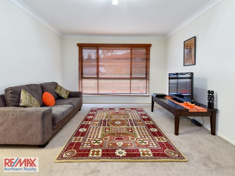 4 Curlew Court, Warner QLD 4500