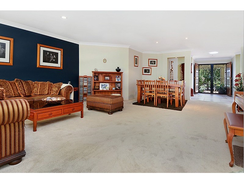 40 Larwood Place, Ferny Hills QLD 4055