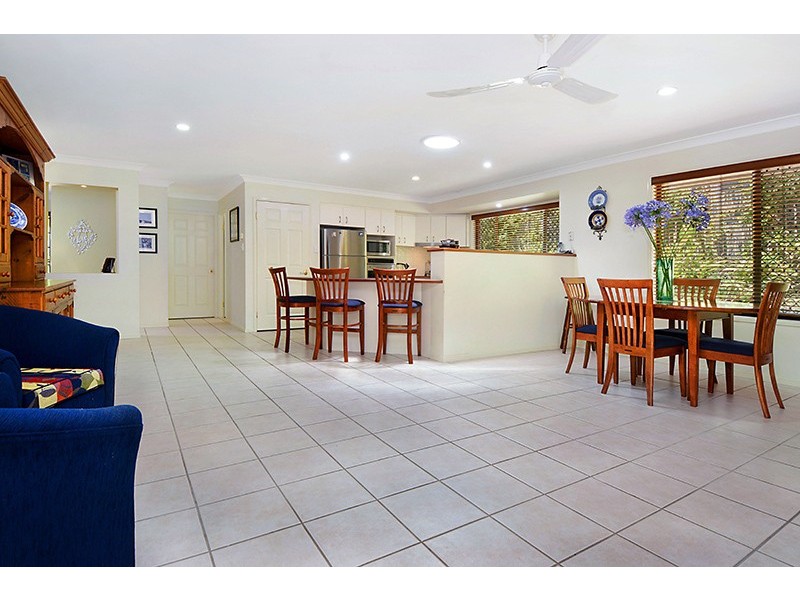 40 Larwood Place, Ferny Hills QLD 4055