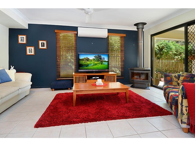 40 Larwood Place, Ferny Hills QLD 4055