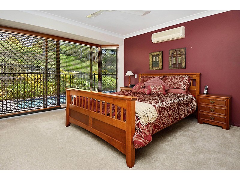 40 Larwood Place, Ferny Hills QLD 4055