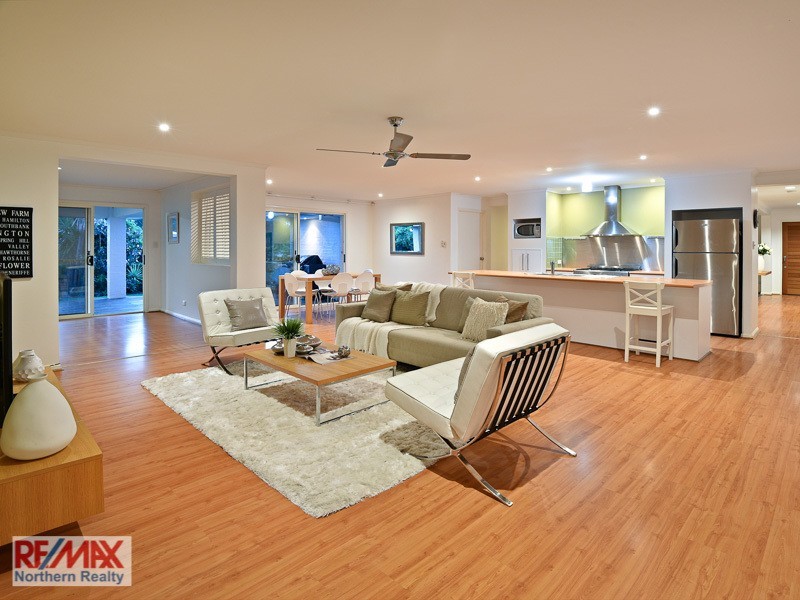 4 Diorama Court, Eatons Hill QLD 4037