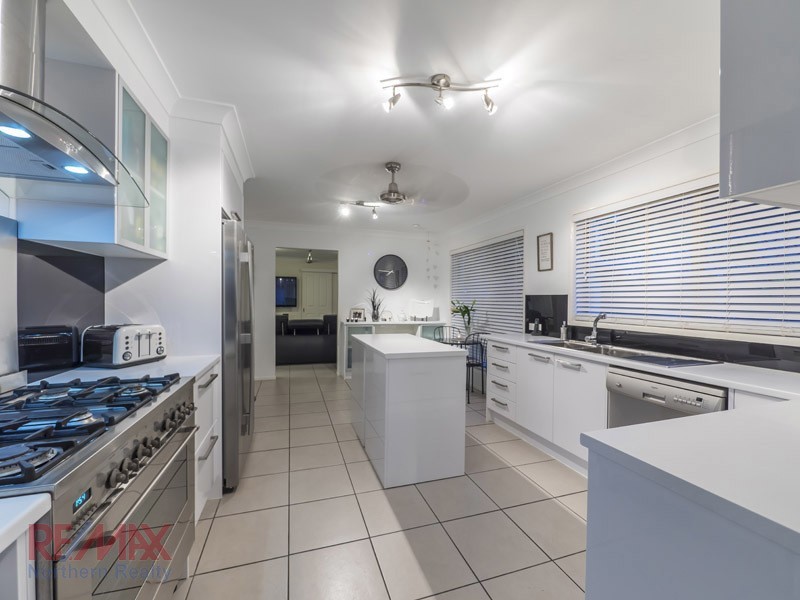 9 Challinor Drive, Albany Creek QLD 4035