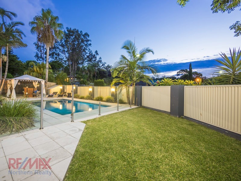 9 Challinor Drive, Albany Creek QLD 4035