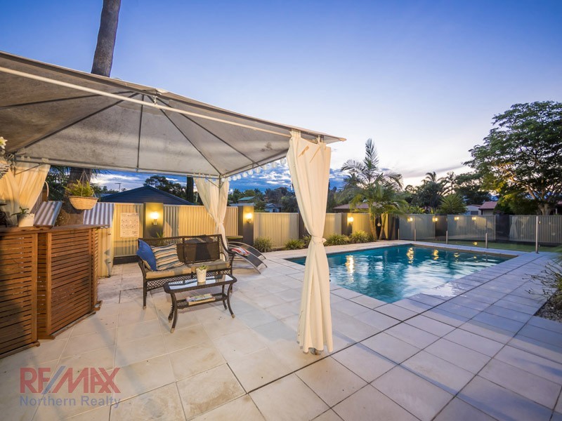 9 Challinor Drive, Albany Creek QLD 4035