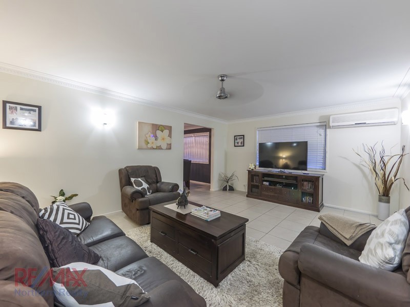 9 Challinor Drive, Albany Creek QLD 4035