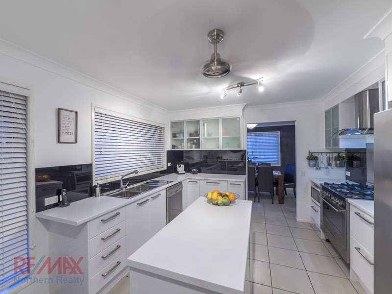 9 Challinor Drive, Albany Creek QLD 4035