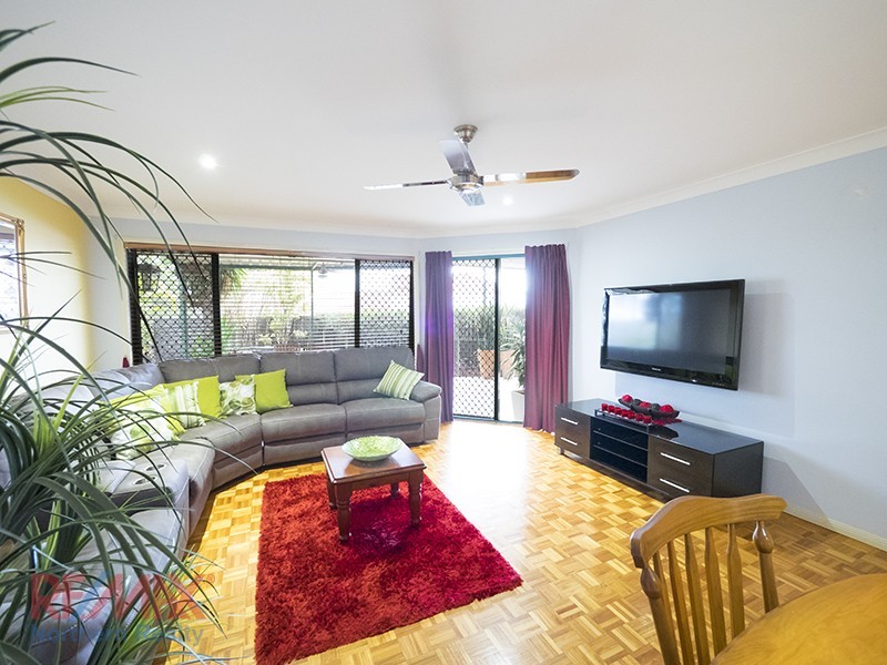 24 Valencia Court, Eatons Hill QLD 4037