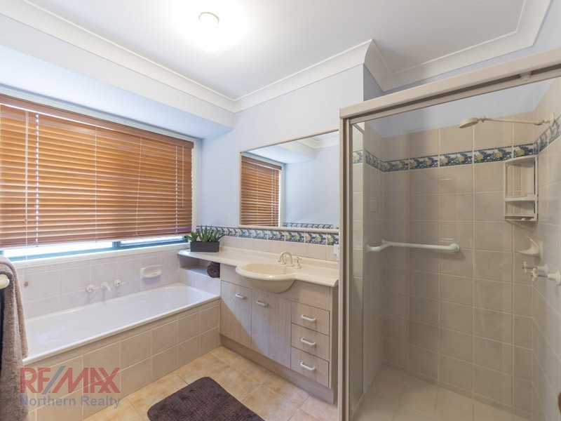 24 Valencia Court, Eatons Hill QLD 4037