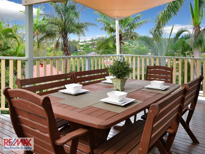 27 Edwards Drive, Albany Creek QLD 4035