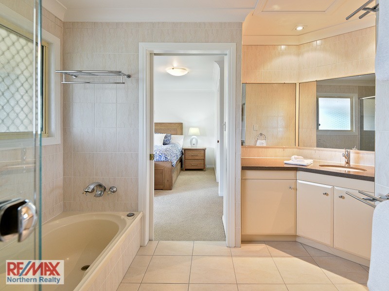 27 Edwards Drive, Albany Creek QLD 4035