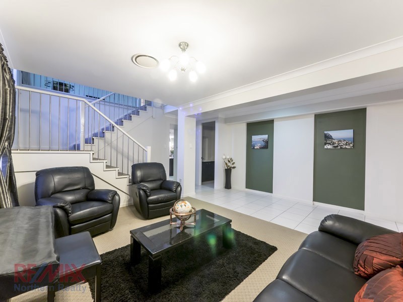 26 Ballyalla Cres, Warner QLD 4500