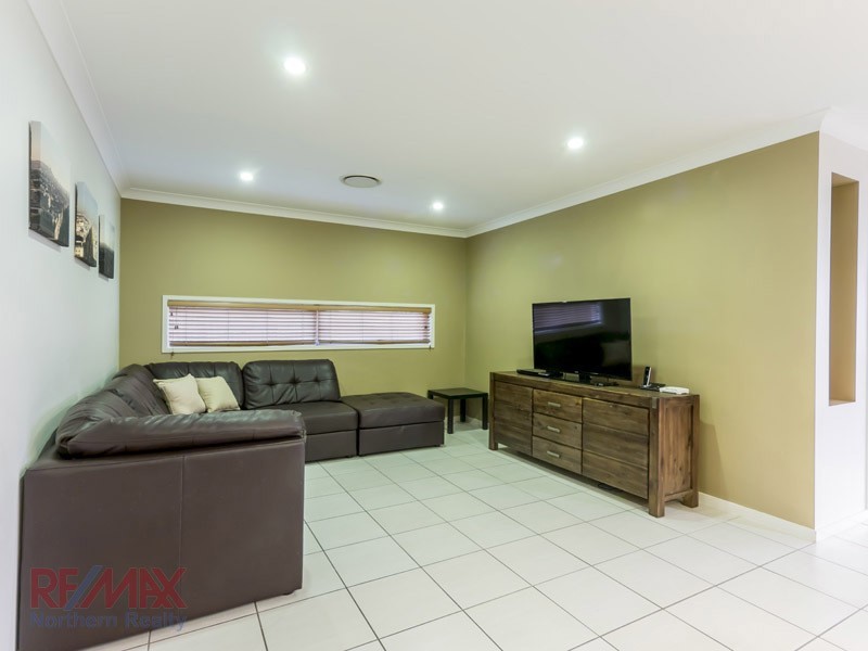 26 Ballyalla Cres, Warner QLD 4500