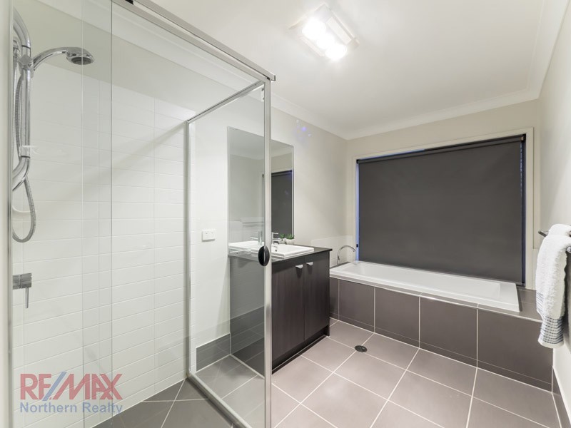 26 Ballyalla Cres, Warner QLD 4500