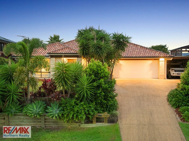 9 Lawson Close, Petrie QLD 4502