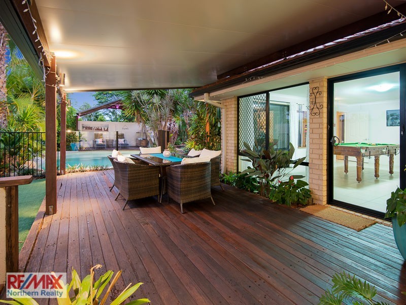 9 Lawson Close, Petrie QLD 4502