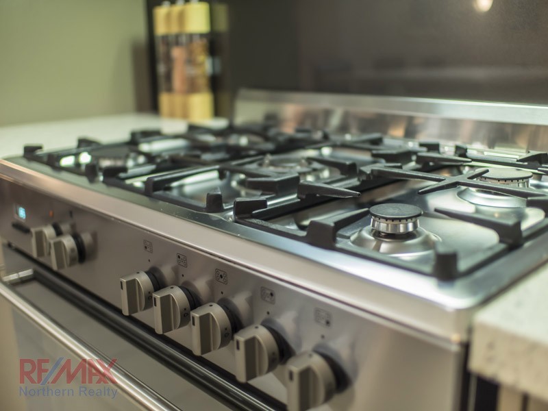 11 Queen Elizabeth Dve, Eatons Hill QLD 4037