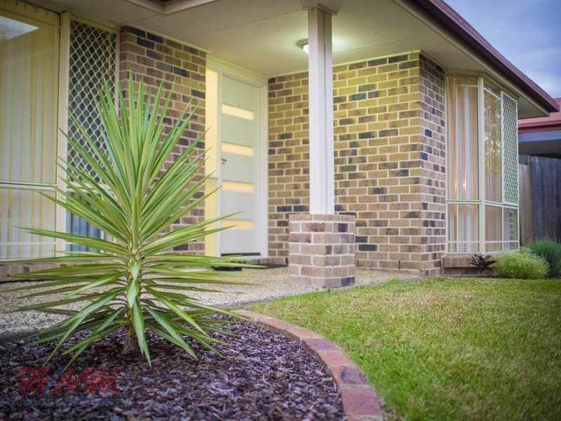 11 Queen Elizabeth Dve, Eatons Hill QLD 4037