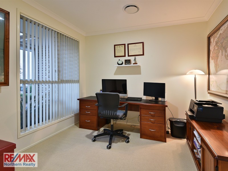 6 Lukla Court, Warner QLD 4500