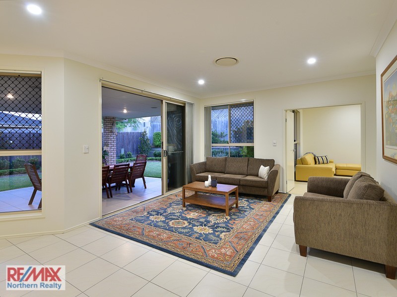 6 Lukla Court, Warner QLD 4500