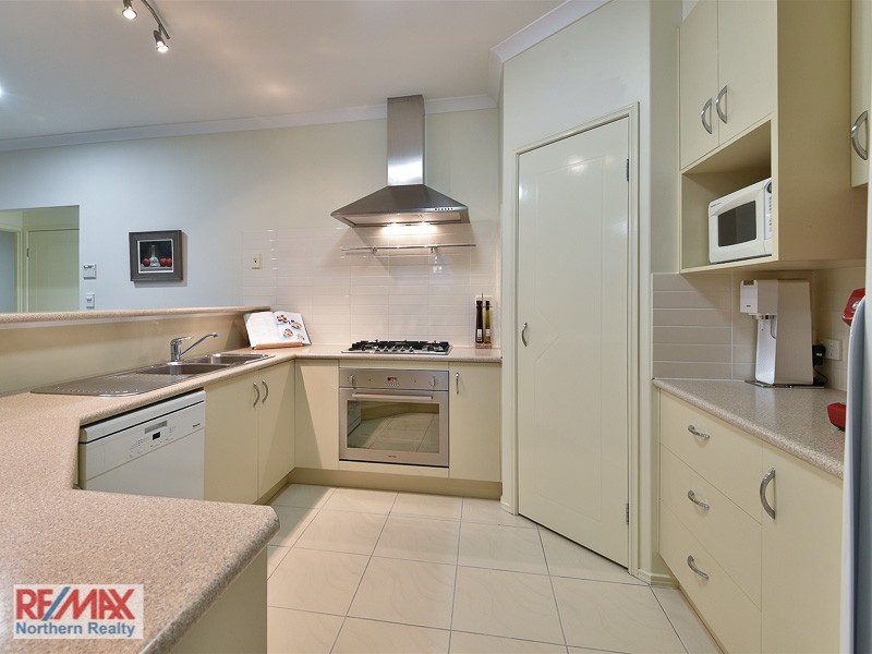 6 Lukla Court, Warner QLD 4500