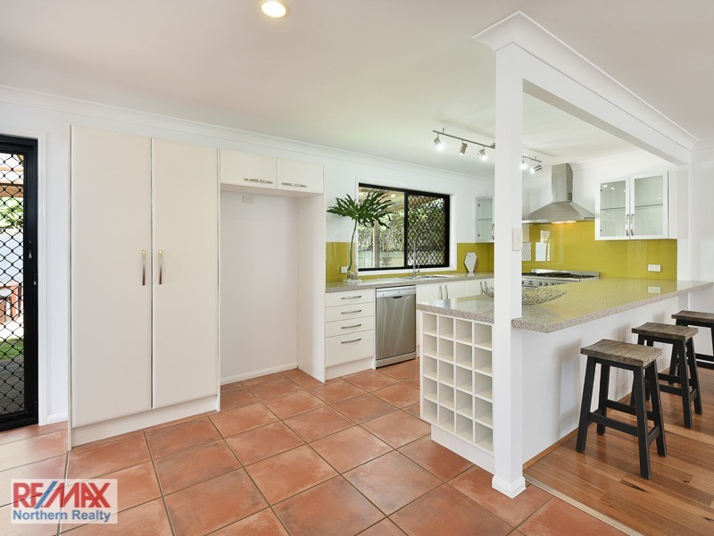 17 Snow Wood Drive, Eatons Hill QLD 4037