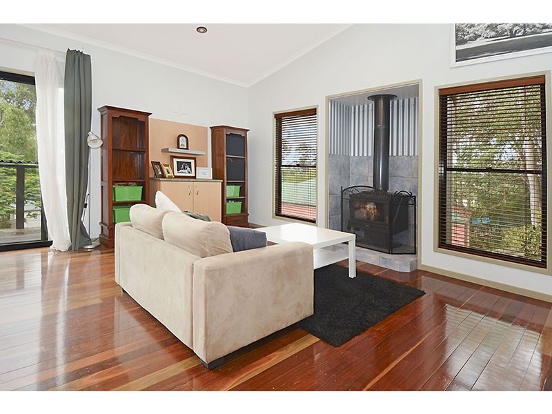 31 Larwood Place, Ferny Hills QLD 4055