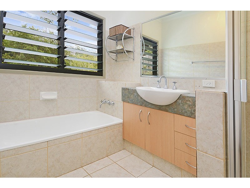 31 Larwood Place, Ferny Hills QLD 4055