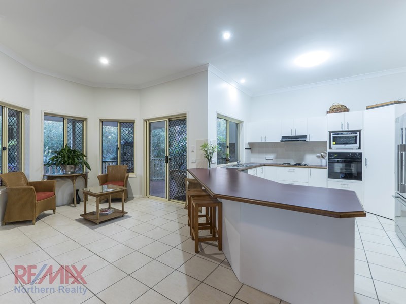 3 Hillgrove Cl, Eatons Hill QLD 4037