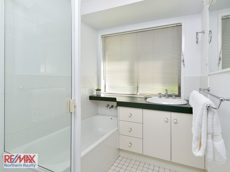 3 Atoll Crescent, Eatons Hill QLD 4037