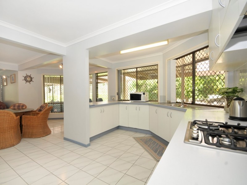 11 Bergin Creek Rd, Bunya QLD 4055