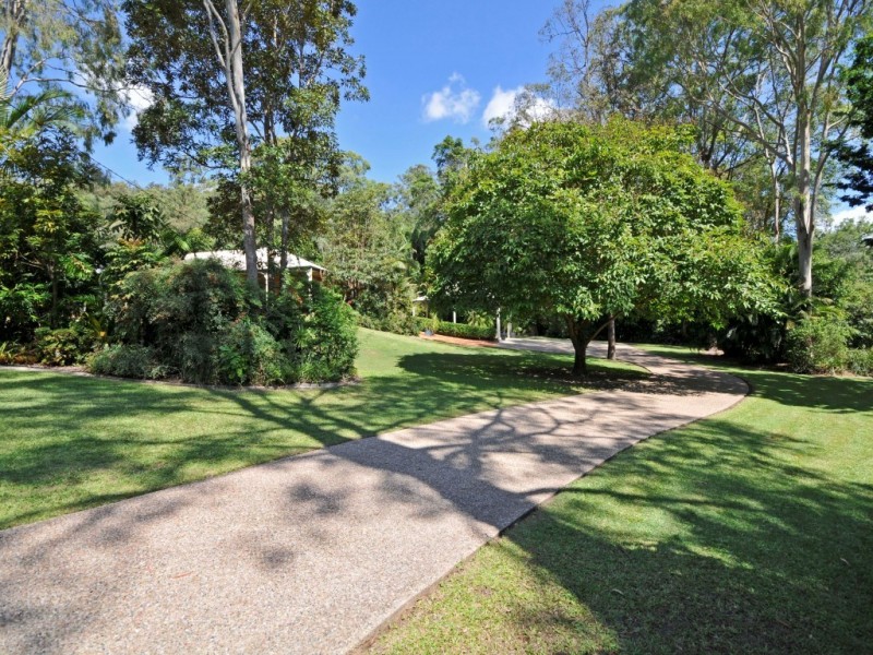 8 Regatta Avenue, Bunya QLD 4055