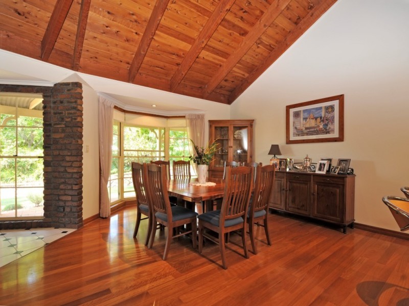 8 Regatta Avenue, Bunya QLD 4055