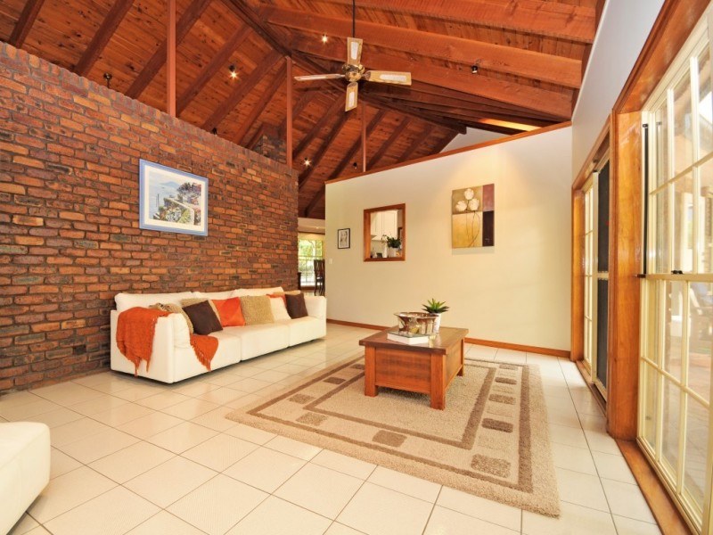 8 Regatta Avenue, Bunya QLD 4055