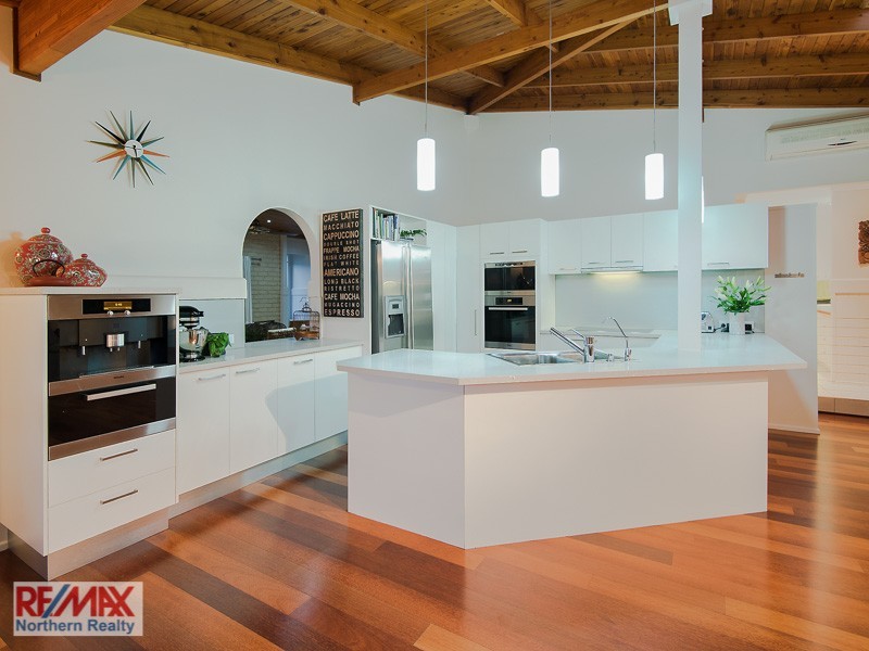 2 Barwing Court, Albany Creek QLD 4035