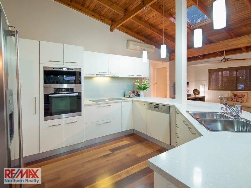 2 Barwing Court, Albany Creek QLD 4035