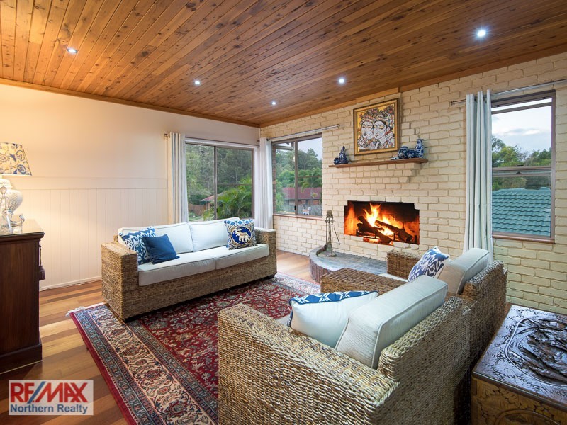 2 Barwing Court, Albany Creek QLD 4035