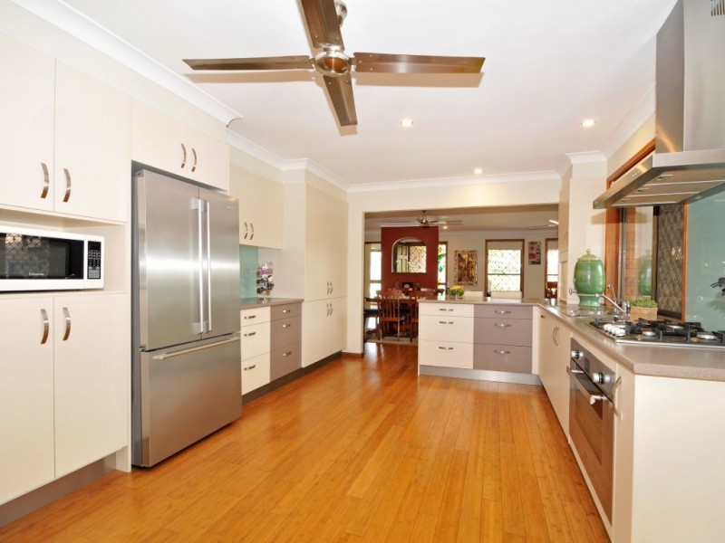 142 Faheys Road West, Albany Creek QLD 4035