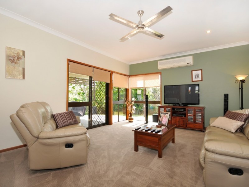 142 Faheys Road West, Albany Creek QLD 4035