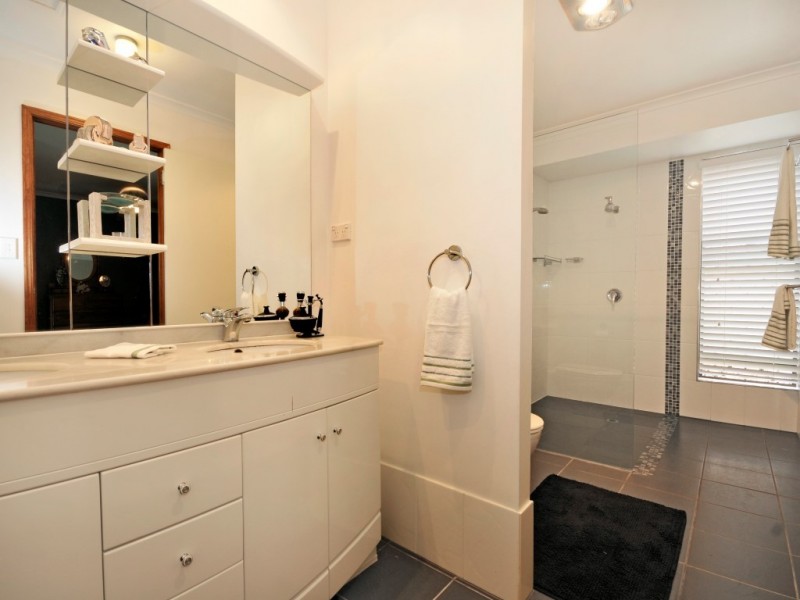 142 Faheys Road West, Albany Creek QLD 4035