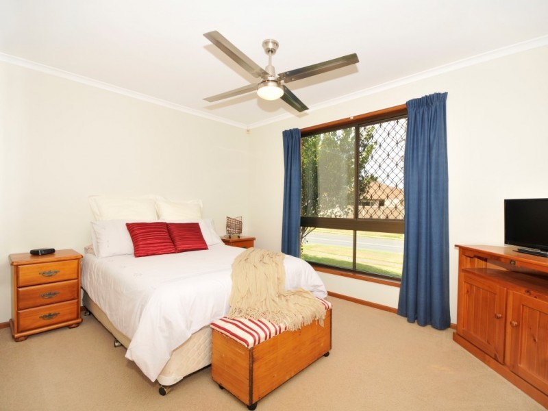 142 Faheys Road West, Albany Creek QLD 4035