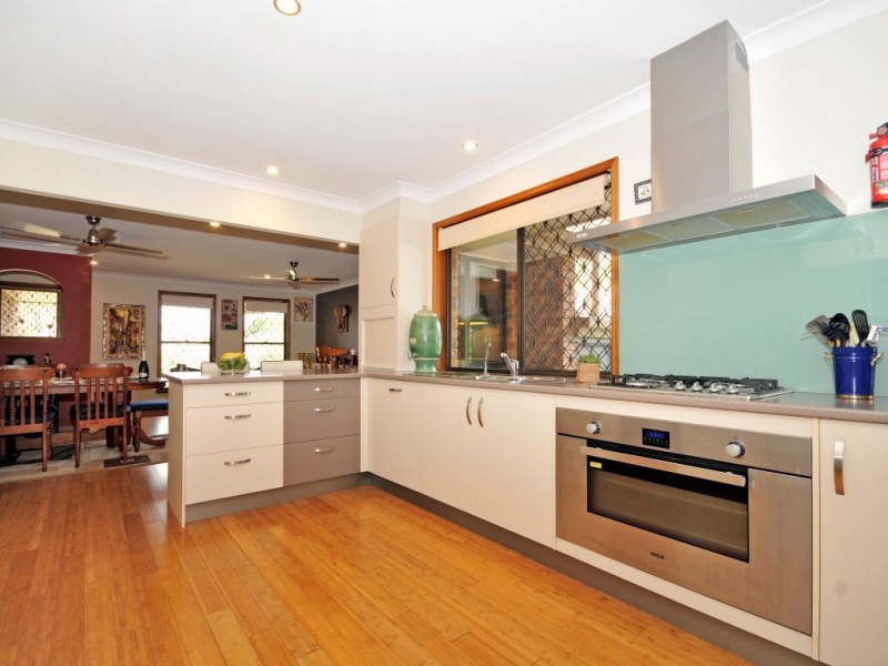 142 Faheys Road West, Albany Creek QLD 4035