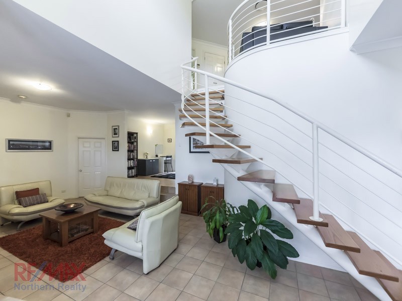 12 Diana Court, Eatons Hill QLD 4037