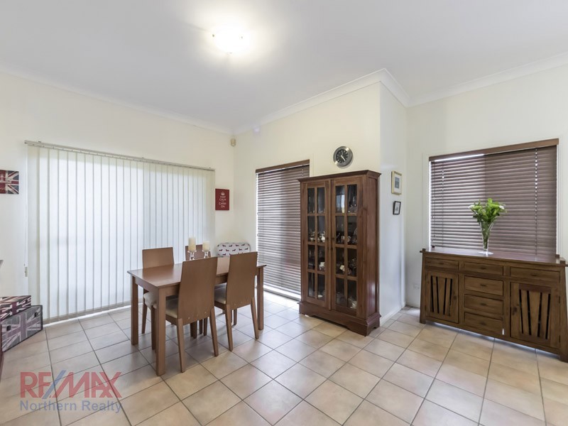 12 Diana Court, Eatons Hill QLD 4037