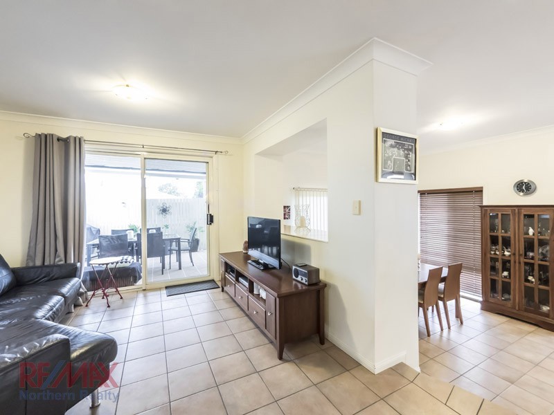 12 Diana Court, Eatons Hill QLD 4037