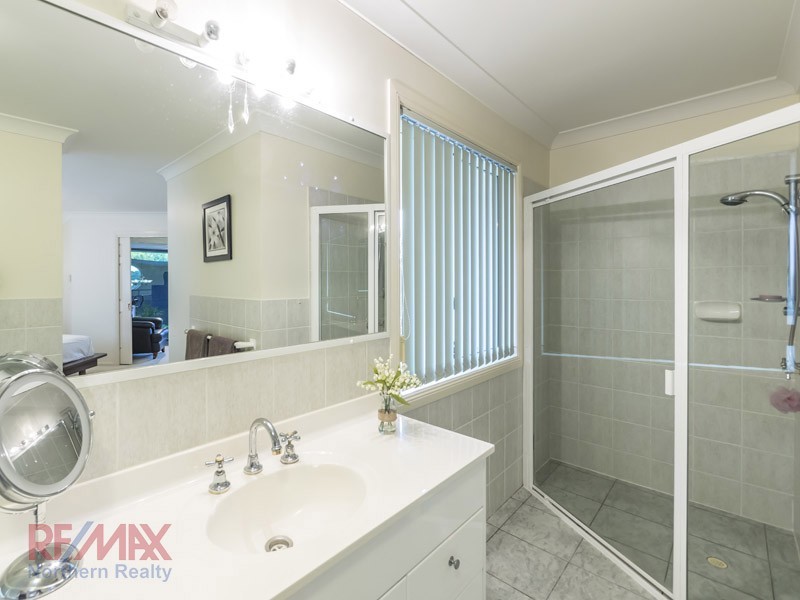 12 Diana Court, Eatons Hill QLD 4037