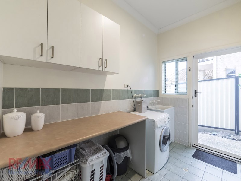 12 Diana Court, Eatons Hill QLD 4037